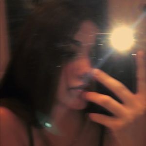 Meet your Posher, Tryniti